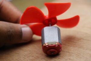 holding red bldc motor 